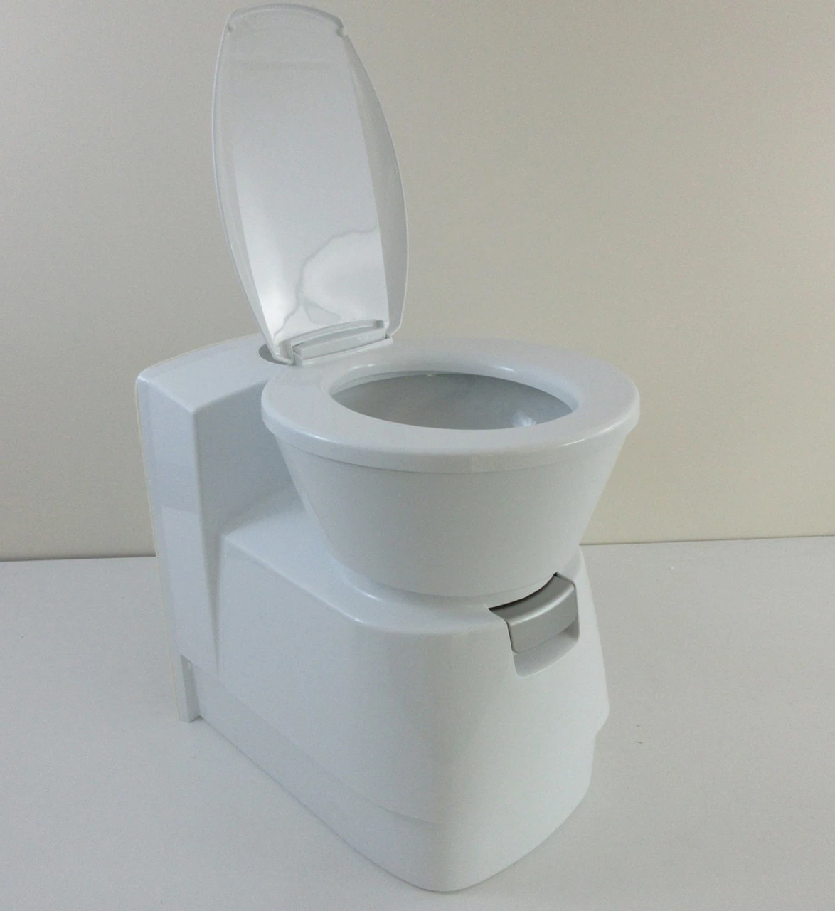 Dometic CTLP4110 Cassette Toilet For Campervan Caravan Or Motorhome 4 Dometic CTLP4110 Cassette Toilet For Campervan Caravan Or Motorhome - Image 2